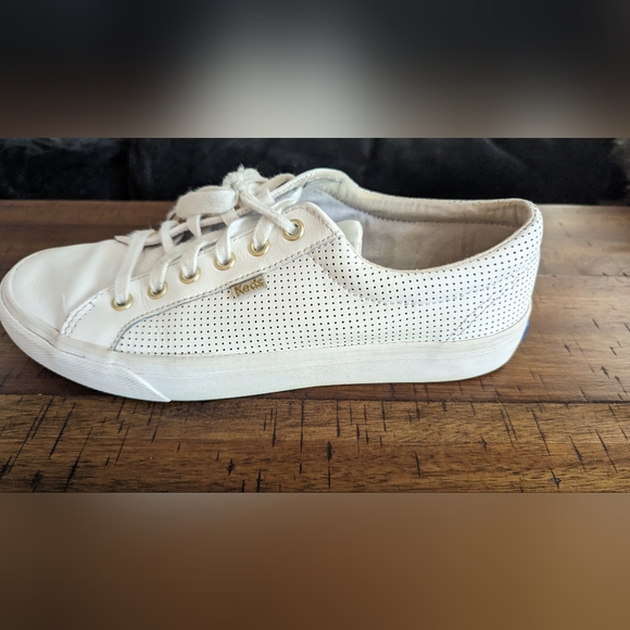 Size 9 women's Kickstart white  perforated leather Keds. Very good condition. - Picture 3 of 7